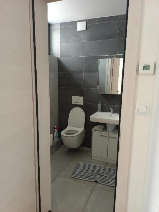 Moderni Pokoj S Parkovanim Zdarma Brünn Exterior foto